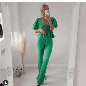 Zara set top and pants blogger’s fav